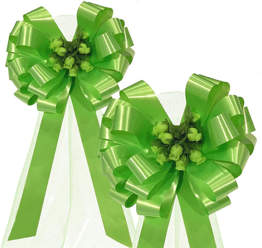 apple-green-bows-with-tulle-tails-and-rosebuds