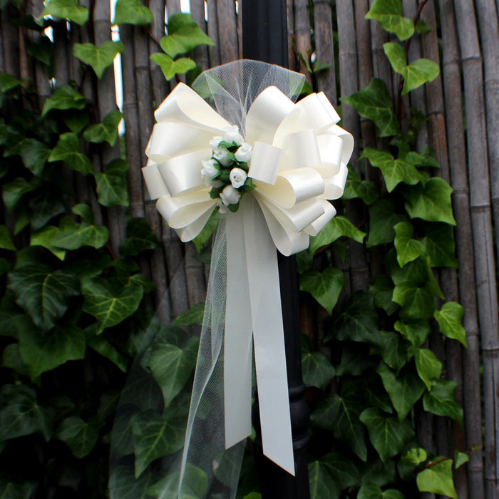 ivory-decorative-wedding-bows