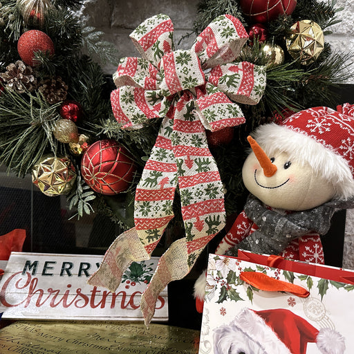 decorative-christmas-wreath-bow