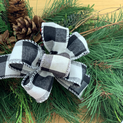 black-white-checker-wreath-ribbon