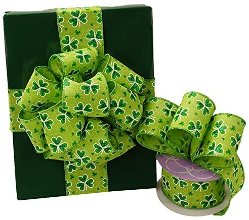 green-decorative-st-patrick's-day-wreath-ribbon
