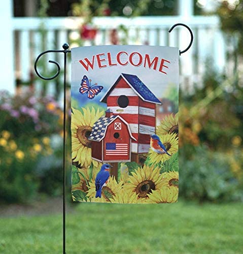 welcome-garden-flag-patriotic-birdhouse