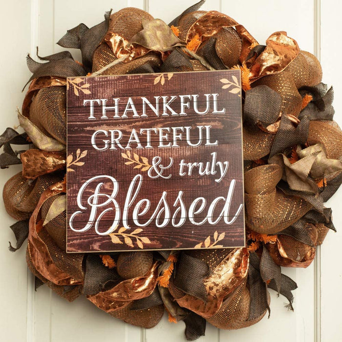 wooden-thanksgiving-sign