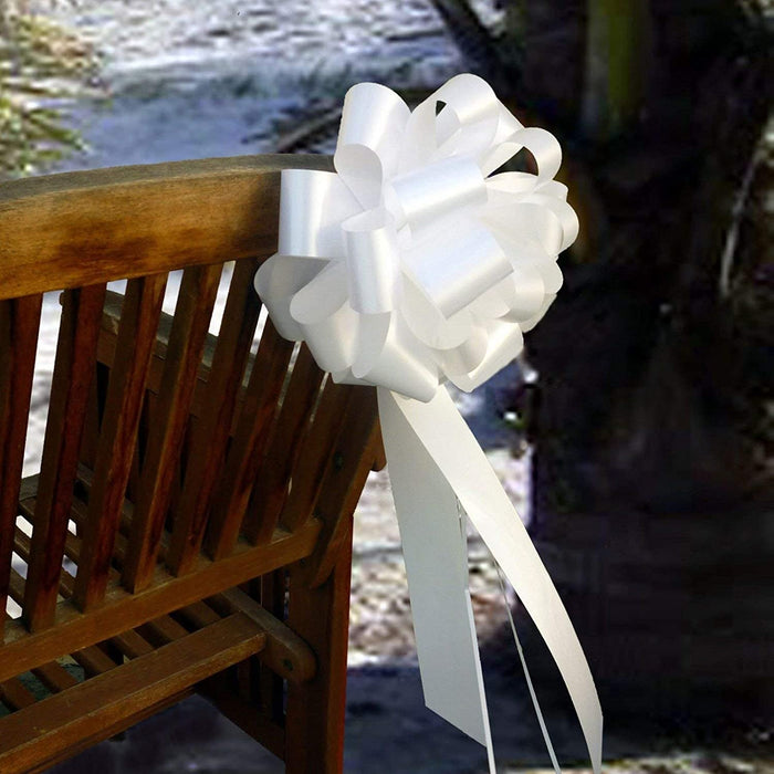 white bows-wedding-decoration