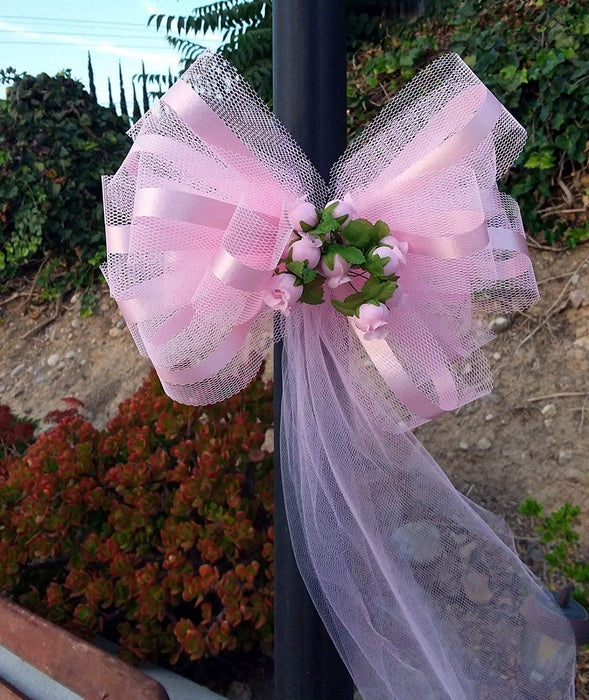 pink-wedding-tulle-netting-pew-bows