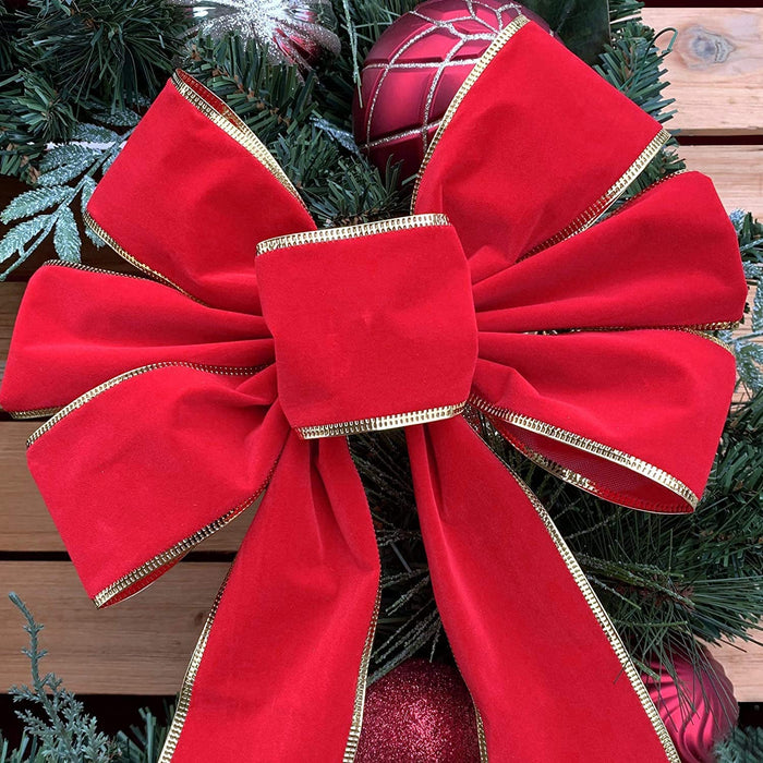 gold-edge-red-velvet-wreath-bows