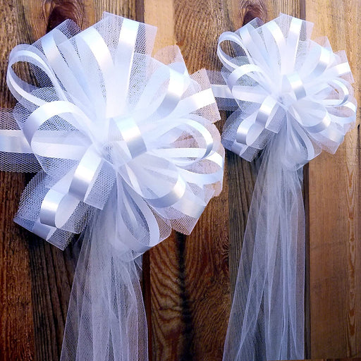 white-tulle-netting-wedding-bows