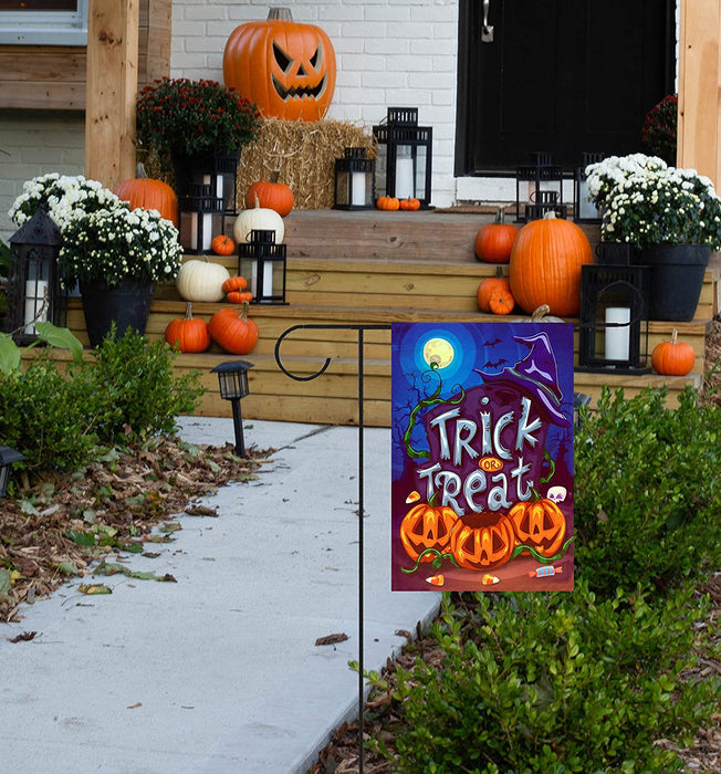 halloween-decoration-trick-or-treat-flag