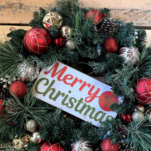 wooden-christmas-decoration-sign