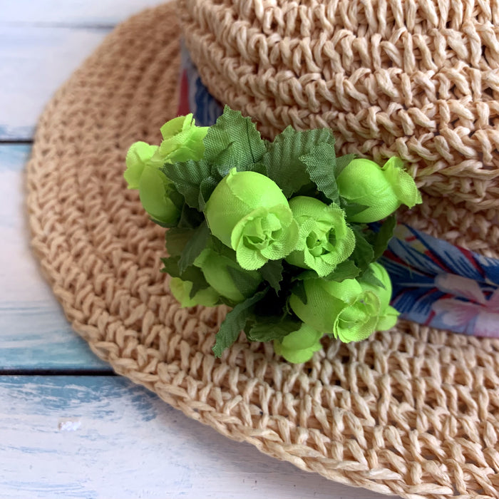 decorate-hat-with-apple-green-flowers