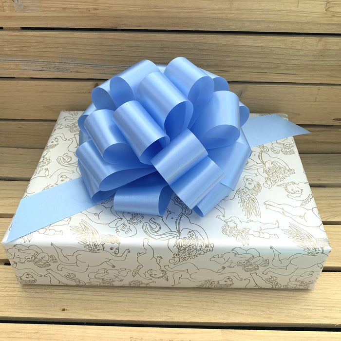 gift-wrapping-blue-ribbon-bows